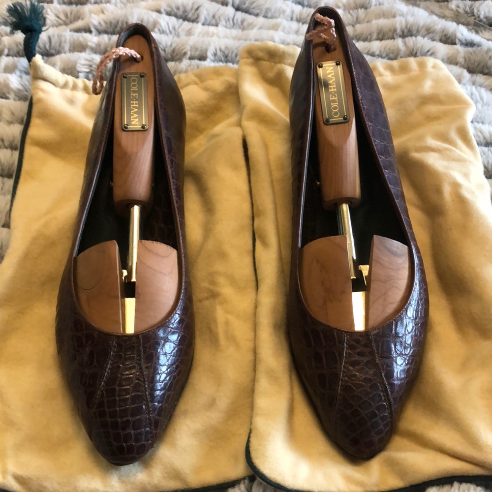 Cole Hann Vintage Heels Size 8.5 M